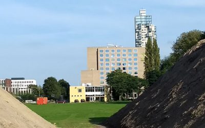 Gele gebouw nieuwe thuishaven
