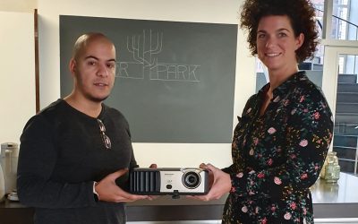 4kStudio verrast Spoorpark met beamer
